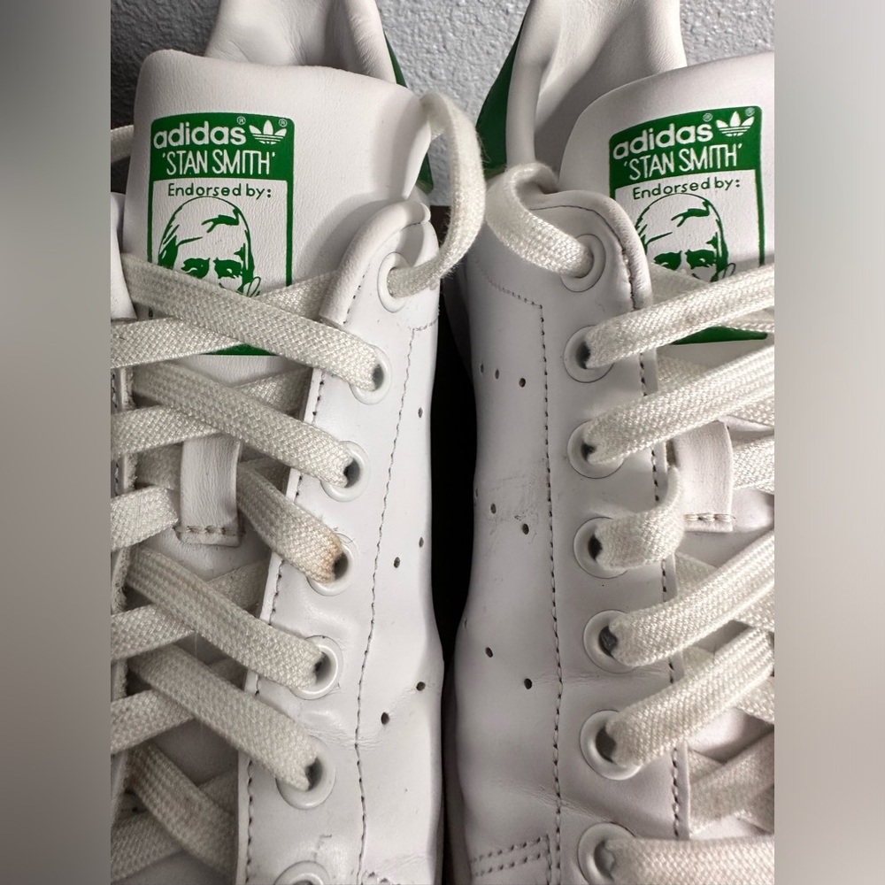Adidas Stan Smith White with Green Accents. Men’s size 7 - Picture 2 of 8